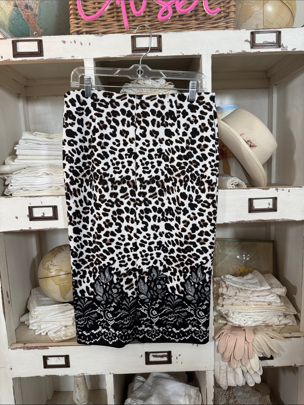 Leopard Print Pencil Skirt with Black Lace Trim - Women - Picture 4 of 4